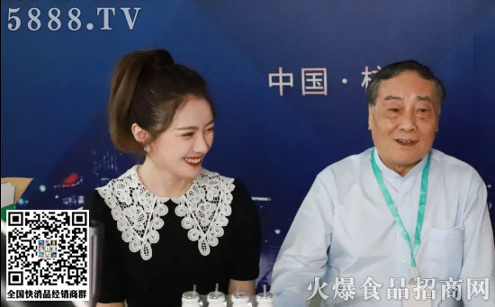 宗慶后表示,杭州是電商之都,是互聯(lián)網(wǎng)經(jīng)濟(jì)的主要發(fā)源地 宗慶后表示,杭州是電商之都,是互聯(lián)網(wǎng)經(jīng)濟(jì)的主要發(fā)源地