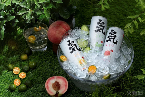 元?dú)萆痔K打氣泡水 元?dú)萆痔K打氣泡水