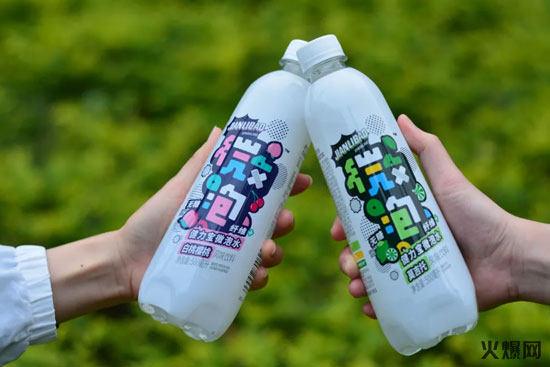 盤點(diǎn)一下2020年飲品市場那些有意思的新品 盤點(diǎn)一下2020年飲品市場那些有意思的新品